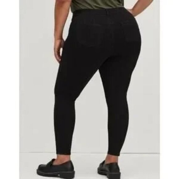 Torrid Bombshell High-Rise Skinny Jeans Plus Size 24 Black Denim Stretch NWT - Picture 2 of 6